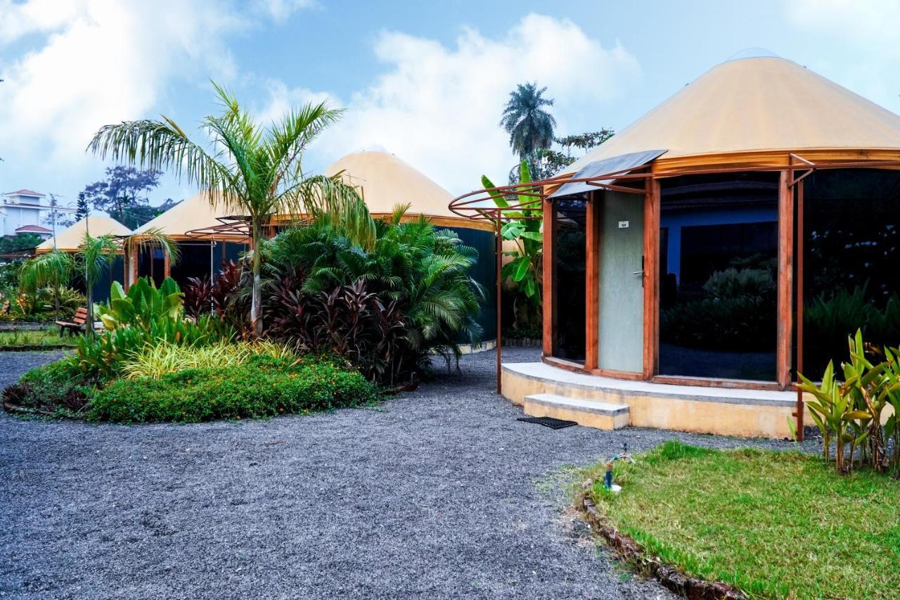 Shanti Resorts Valsad Экстерьер фото